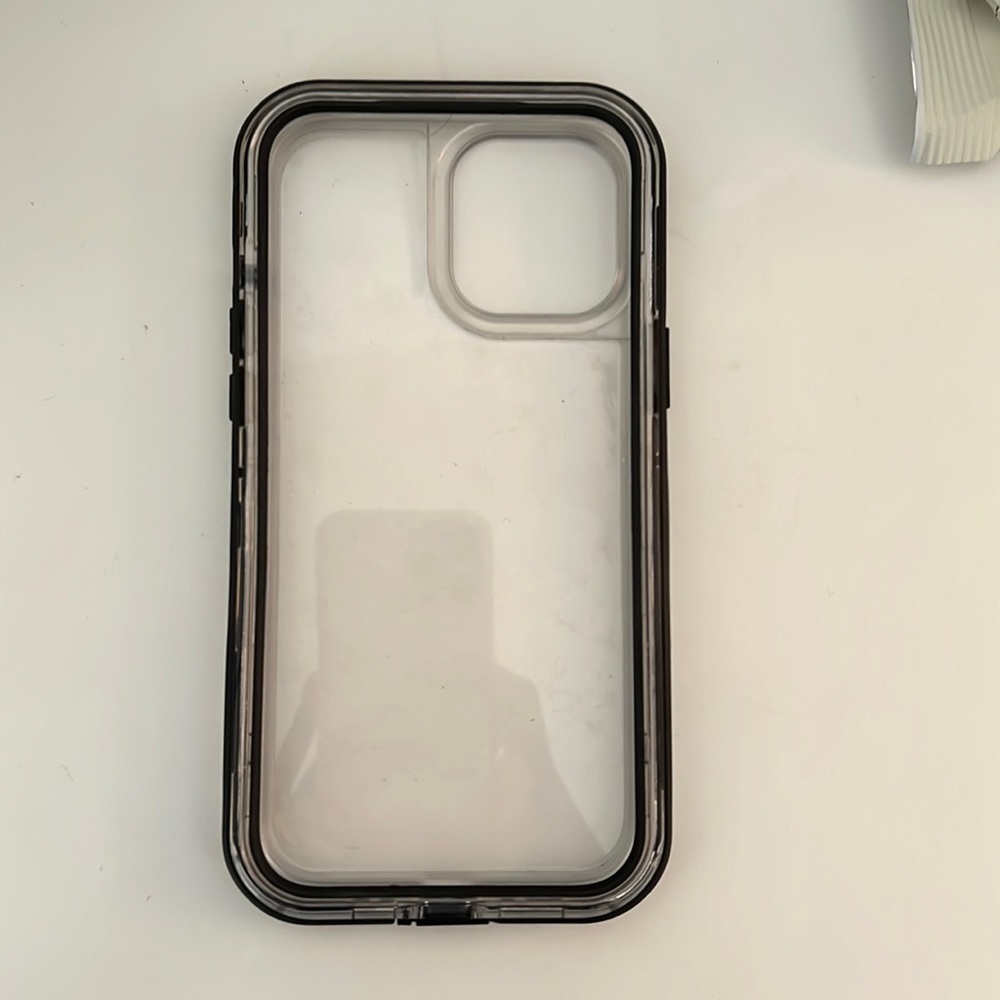 iPhone 12 Pro Max life proof case